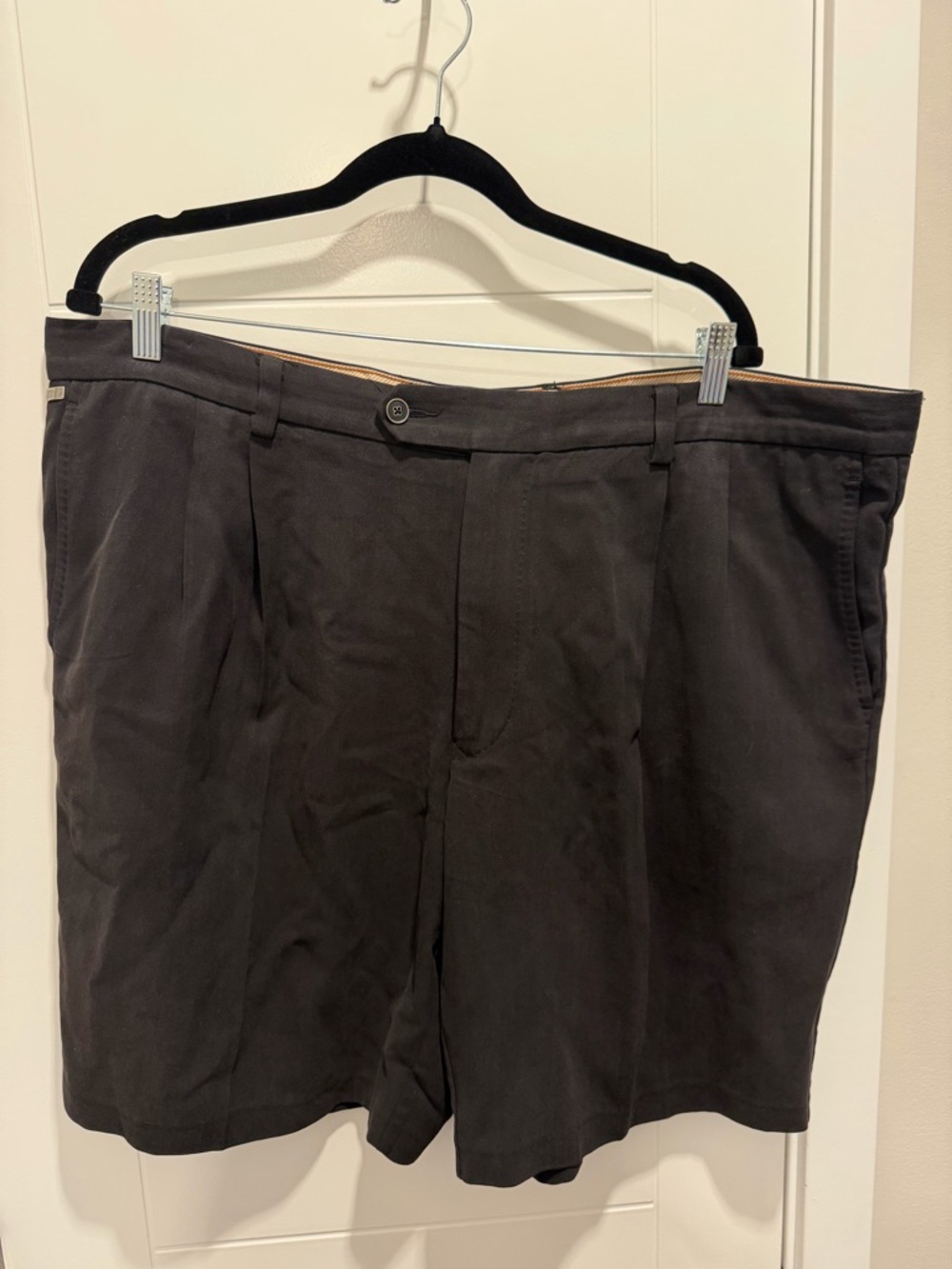 Tommy Bahama Black Flat-Front Men's Shorts